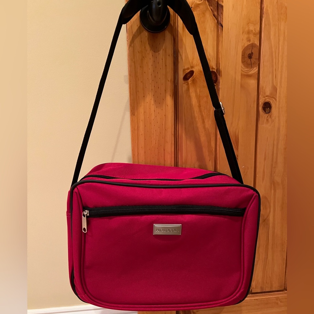 Travel Bag - Protocol Travel Bag - Red & Black with a Zipper Pocket